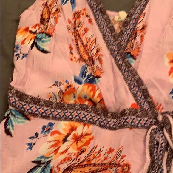 Floral Romper - Picture 3 of 4